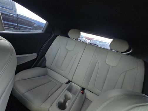 2020 Hyundai Veloster Base