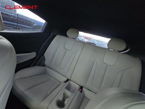 2020 Hyundai Veloster Base