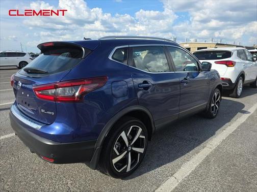 2022 Nissan Rogue Sport SL