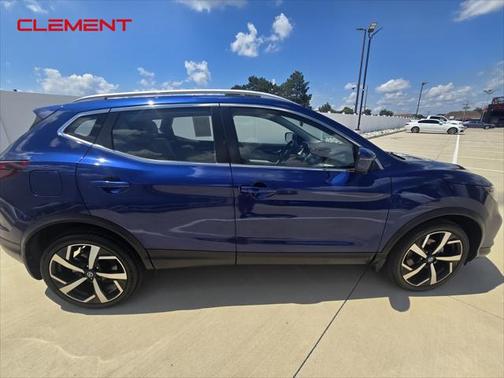2022 Nissan Rogue Sport SL