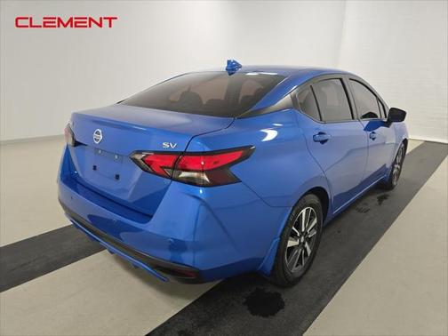 2022 Nissan Versa 1.6 SV