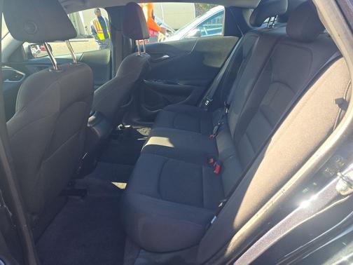 2023 Chevrolet Malibu 1LS