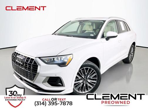 Glacier White Metallic 2022 Audi Q3 40 Premium