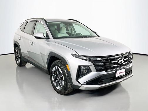 Shimmering Silver 2025 Hyundai TUCSON SEL