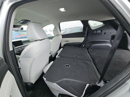 Shimmering Silver 2025 Hyundai TUCSON SEL
