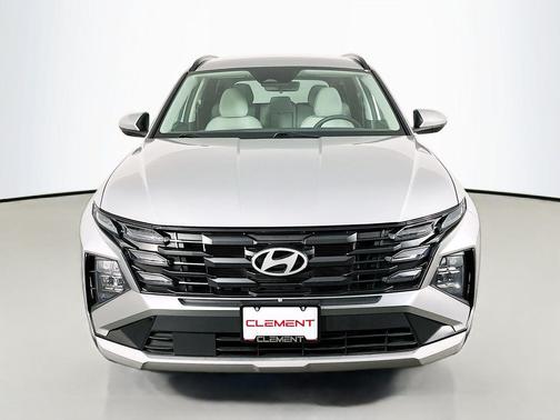 Shimmering Silver 2025 Hyundai TUCSON SEL