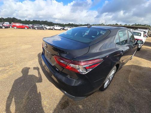 Midnight Black Metallic 2024 Toyota Camry LE