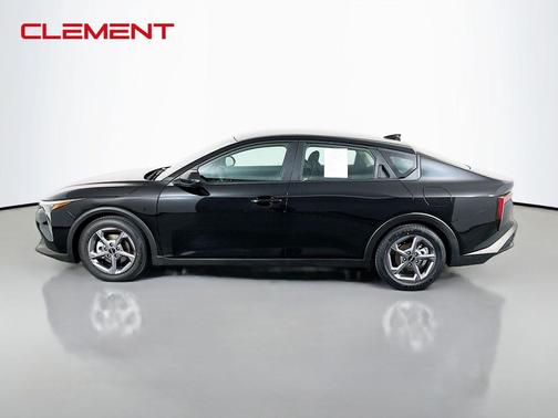 Aurora Black Pearl 2025 Kia K4 LXS