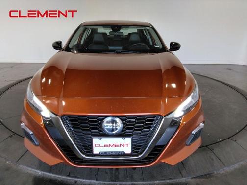 2022 Nissan Altima SR FWD