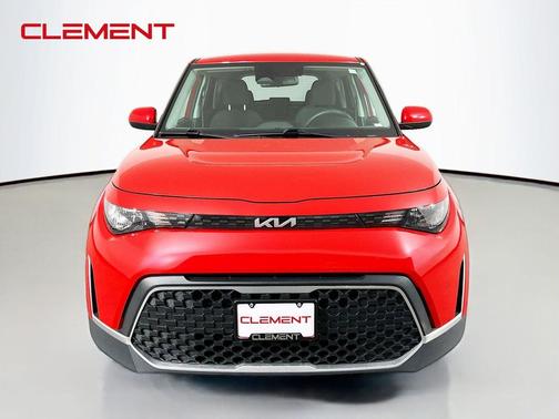 Inferno Red 2024 Kia Soul LX