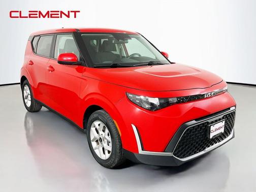 Inferno Red 2024 Kia Soul LX