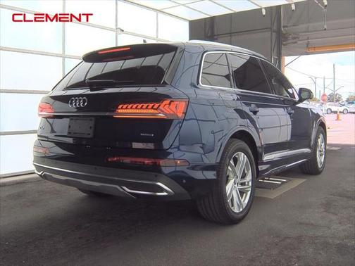 2021 Audi Q7 45 Premium Plus