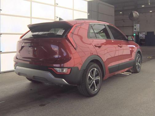 Runway Red 2024 Kia Niro LX