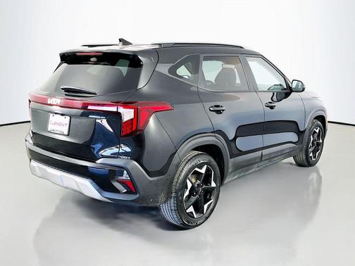 Fusion Black 2025 Kia Seltos S