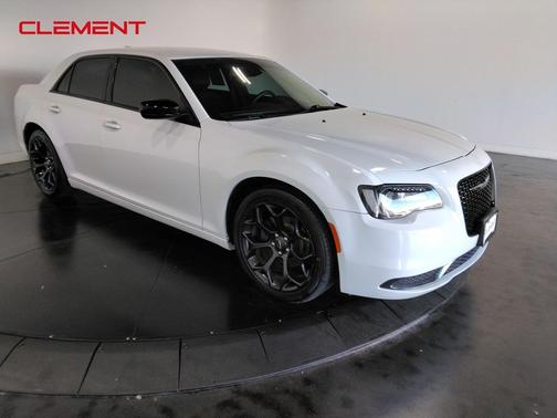 2019 Chrysler 300 Touring