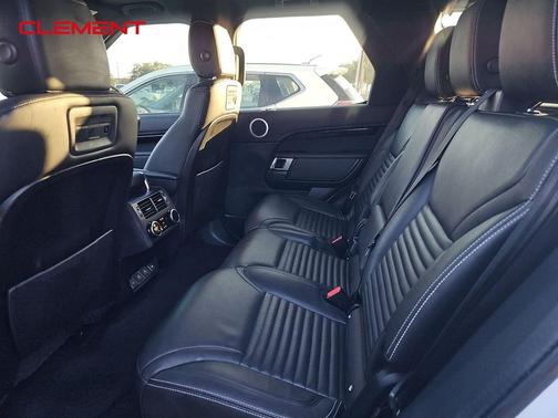 2021 Land Rover Discovery P300 S R-Dynamic