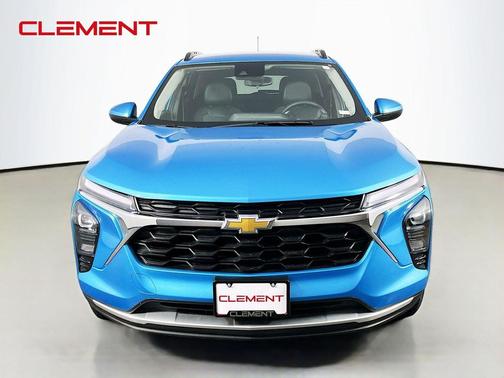 Marina Blue Metallic 2025 Chevrolet Trax LT