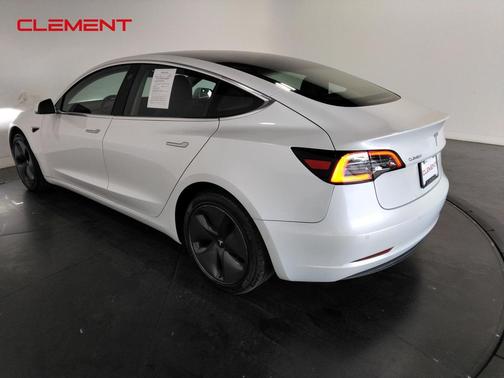 2019 Tesla Model 3 Standard Range Plus