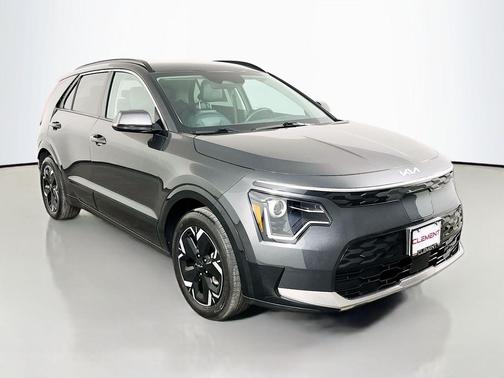 Graphite Gray 2023 Kia Niro EV Wind