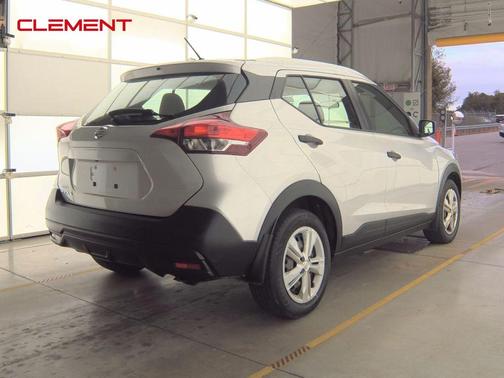 2019 Nissan Kicks S
