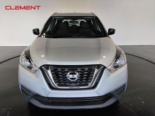 2019 Nissan Kicks S