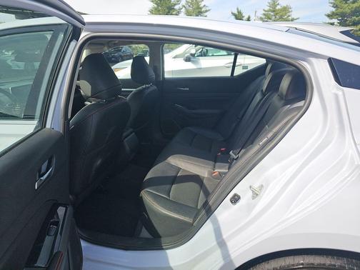 Gray Sky Pearl 2023 Nissan Altima SR Intelligent AWD