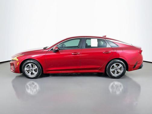 Passion Red 2022 Kia K5 LXS