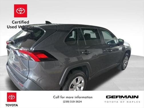 2022 Toyota RAV4 LE