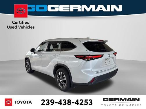 Wind Chill Pearl 2024 Toyota Highlander XLE