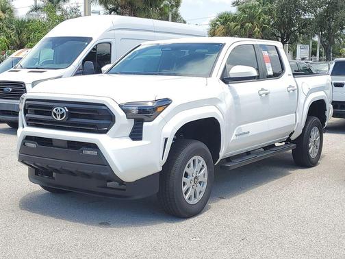2025 Toyota Tacoma SR5