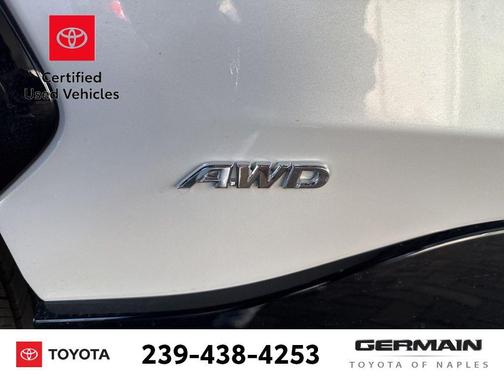 2025 Toyota RAV4 Hybrid SE