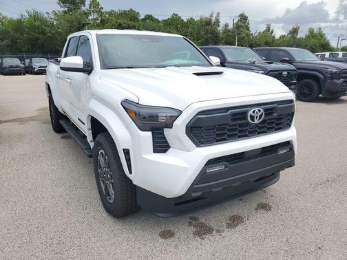 2025 Toyota Tacoma TRD Sport