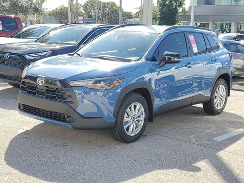 2026 Toyota Corolla Cross LE