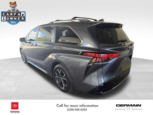 2025 Toyota Sienna Platinum