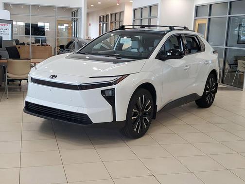 Wind Chill Pearl 2026 Toyota bZ Limited