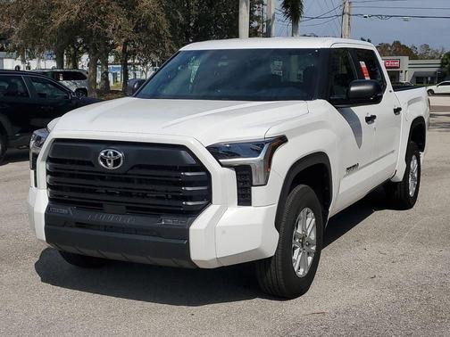 2025 Toyota Tundra SR5