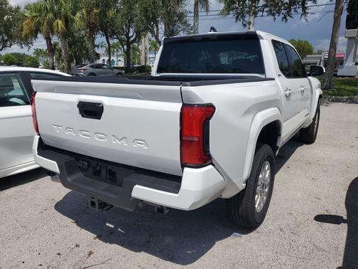 2025 Toyota Tacoma SR5