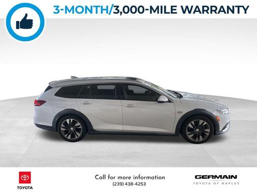 2018 Buick Regal TourX Essence