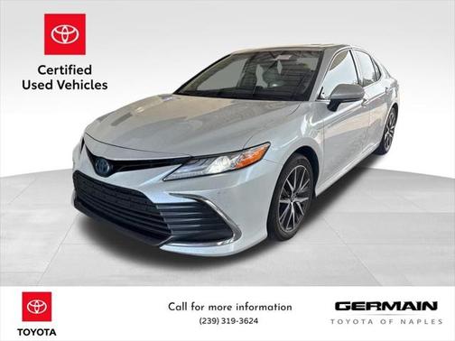 2022 Toyota Camry Hybrid XLE
