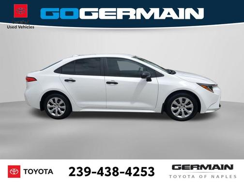 Ice Cap 2025 Toyota Corolla LE