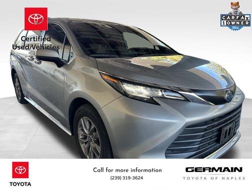 2022 Toyota Sienna XLE