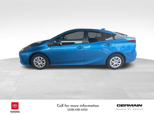 2022 Toyota Prius LE