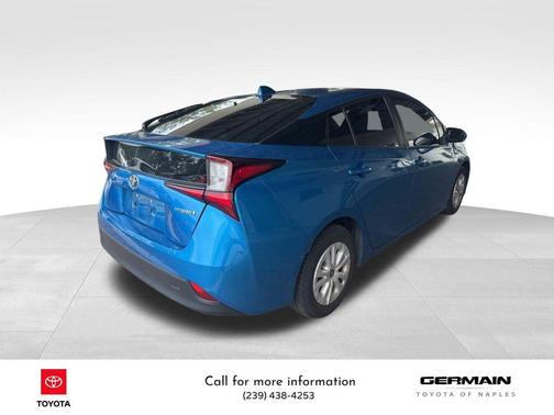 2022 Toyota Prius LE