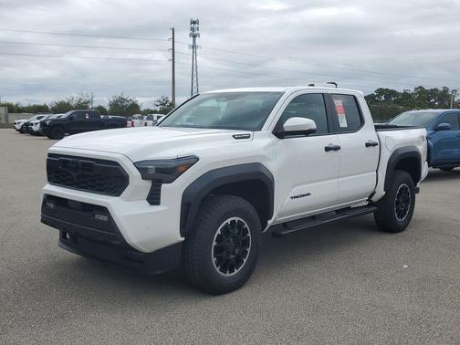 2026 Toyota Tacoma Hybrid TRD Off Road