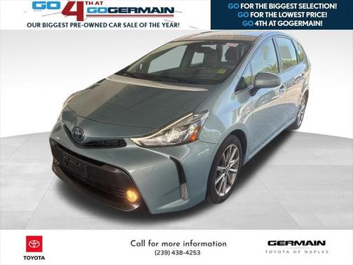 2017 Toyota Prius v Five