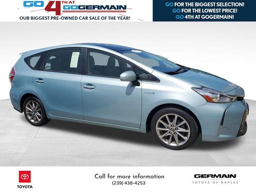 2017 Toyota Prius v Five