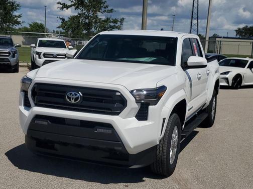 2025 Toyota Tacoma SR5