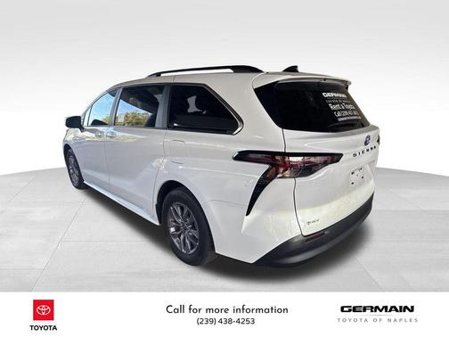 2025 Toyota Sienna LE