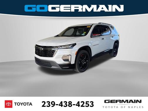 Iridescent Pearl Tricoat 2023 Chevrolet Traverse Premier