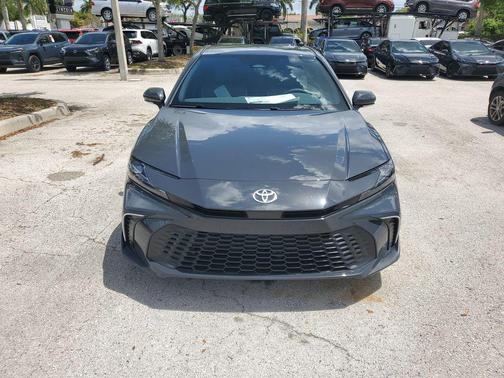 Underground 2026 Toyota Camry SE